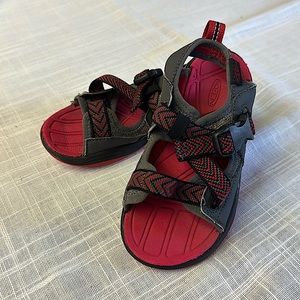 KEEN summer sandals sz 11